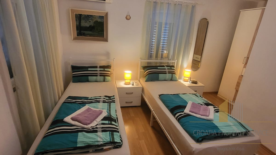 Charming renovated stone house 20 meters from the sea near Split!