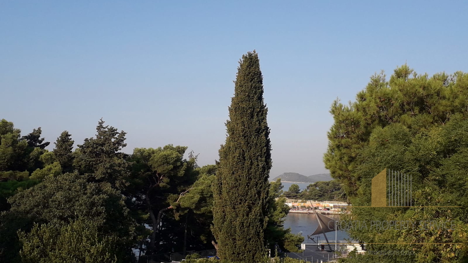 Exclusive apartment 100 meters from the beach – prime location with sea view – Split!