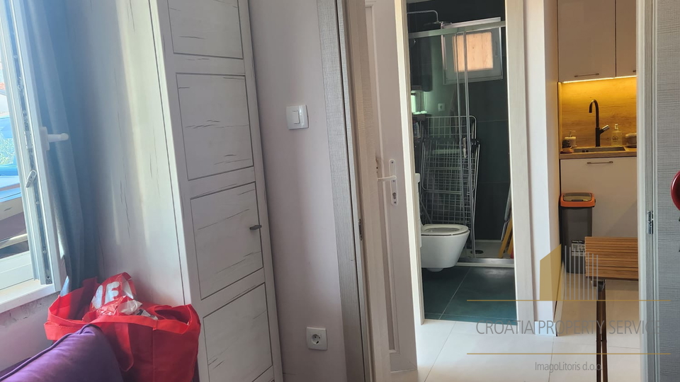 Luxurious villa with a beautiful sea view near Trogir&excl;