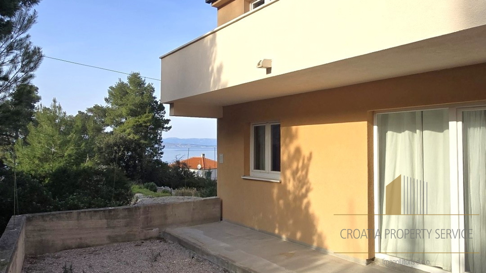 Bellissimo appartamento duplex trilocale con vista mare – Šolta, Stomorska!