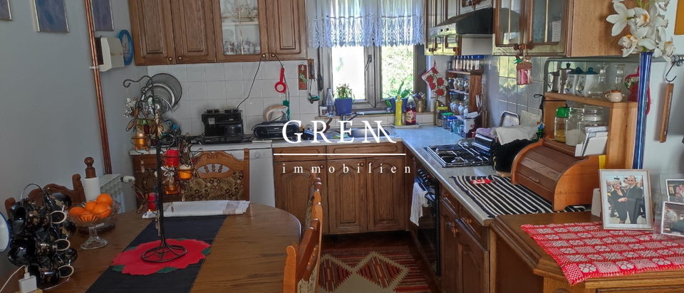 House, 170 m2, For Sale, Zagreb - Miroševec