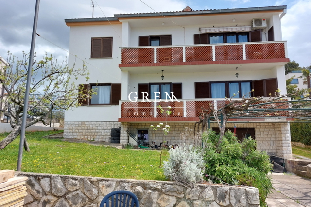 House, 330 m2, For Sale, Poreč