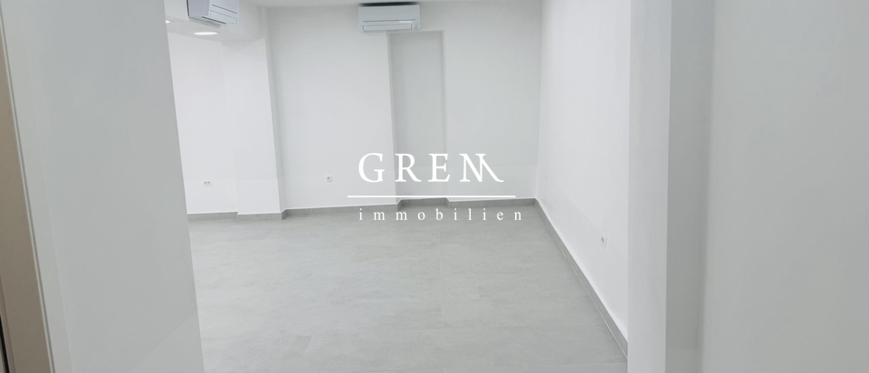 Commercial Property, 79 m2, For Rent, Poreč