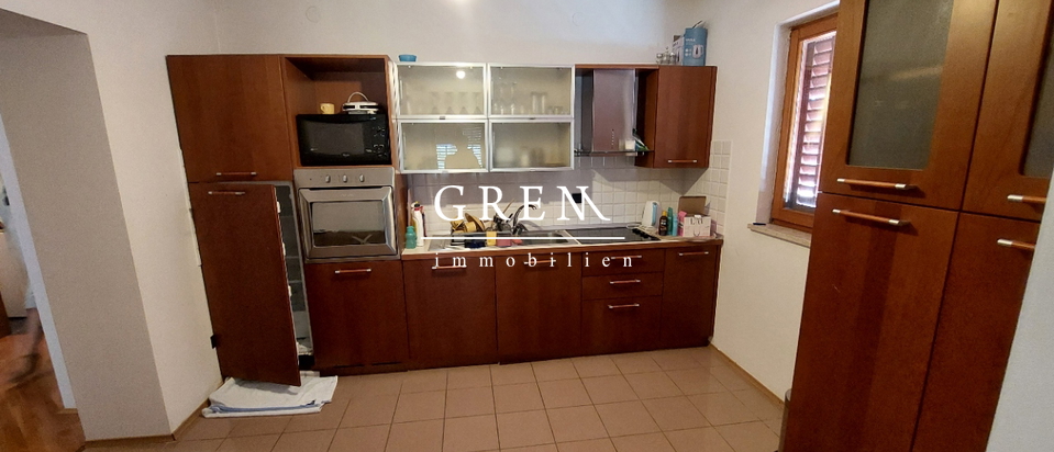 Appartamento, 97 m2, Vendita, Poreč