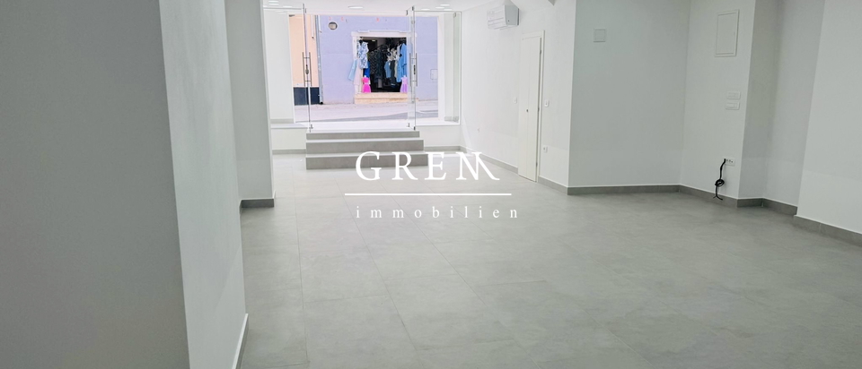 Commercial Property, 79 m2, For Rent, Poreč