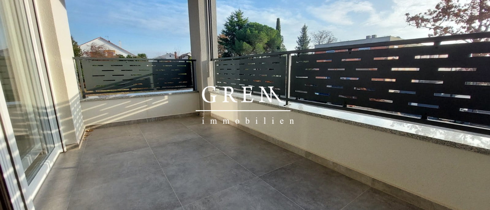Appartamento, 80 m2, Affitto, Poreč