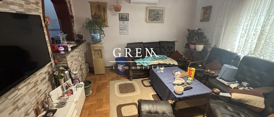 House, 230 m2, For Sale, Zagreb - Kozari put
