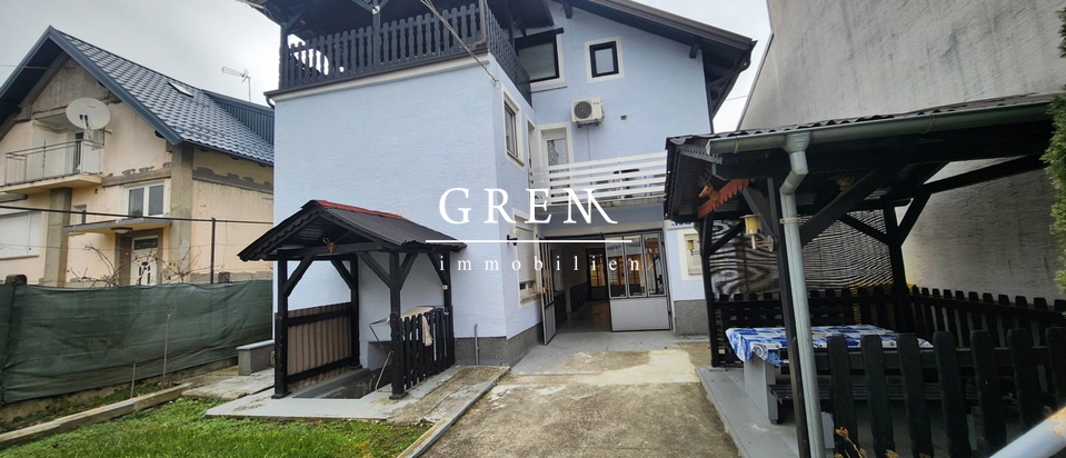 House, 441 m2, For Sale, Zagreb - Markuševec