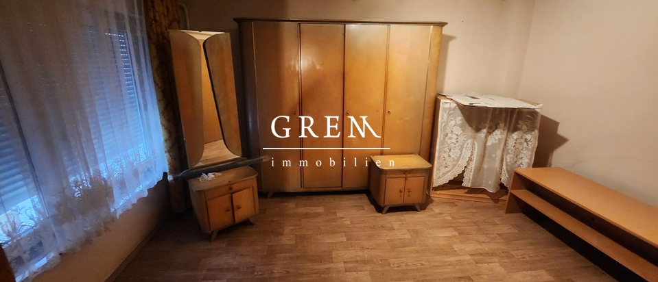 House, 441 m2, For Sale, Zagreb - Markuševec