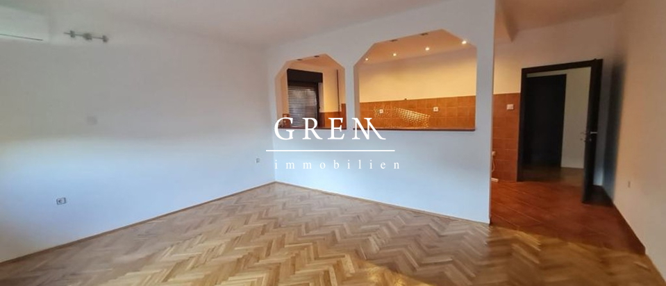 House, 339 m2, For Sale, Črnomerec - Fraterščica