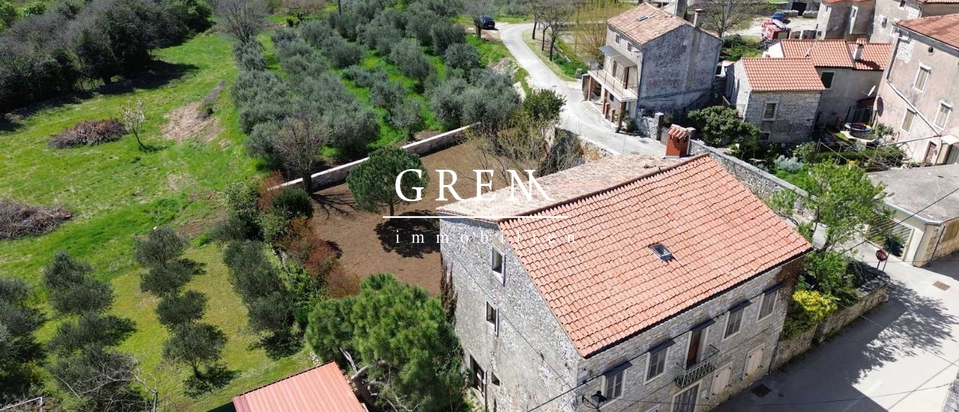 Casa, 250 m2, Vendita, Sveti Lovreč