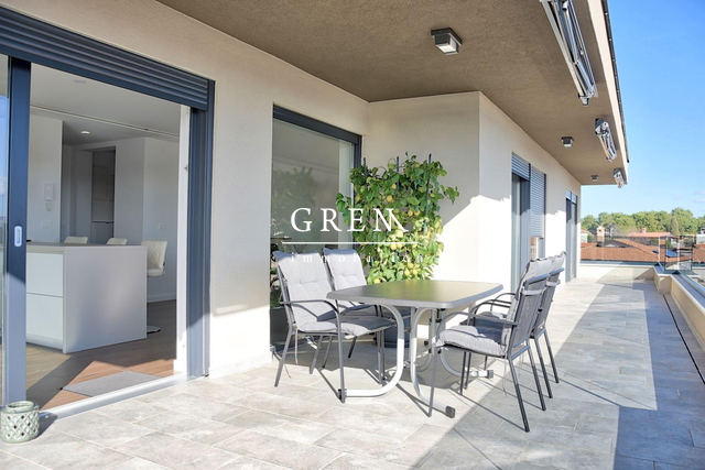 Apartment, 122 m2, For Sale, Poreč