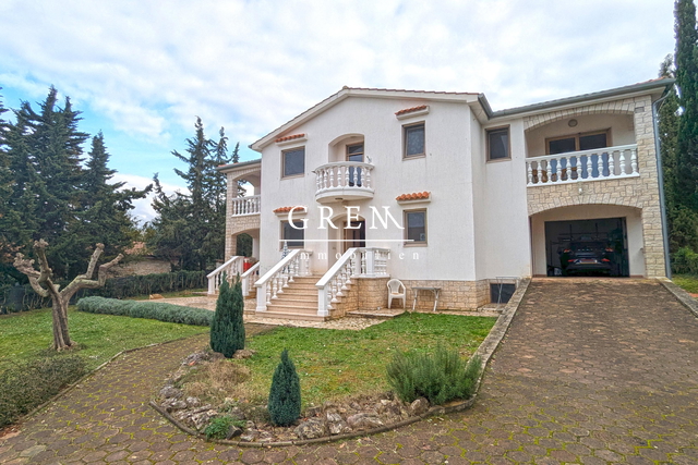 House, 257 m2, For Sale, Poreč