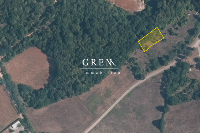 Land, 692 m2, For Sale, Poreč