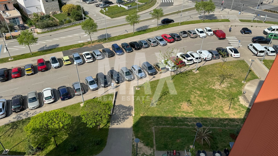 Zadar (Bulevar)-stan s pogledom na more i otoke