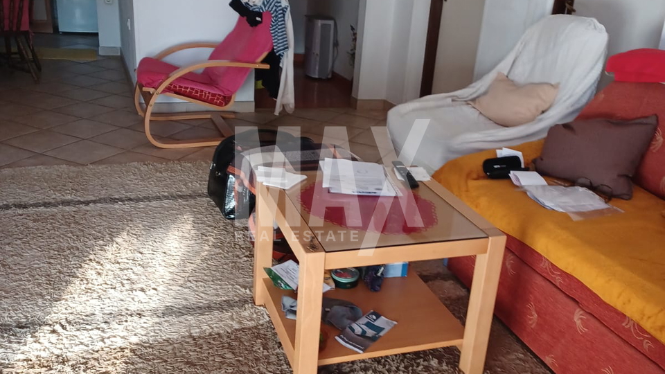 Otok Ugljan (Muline)-samostojeća kuća s pogledom na more