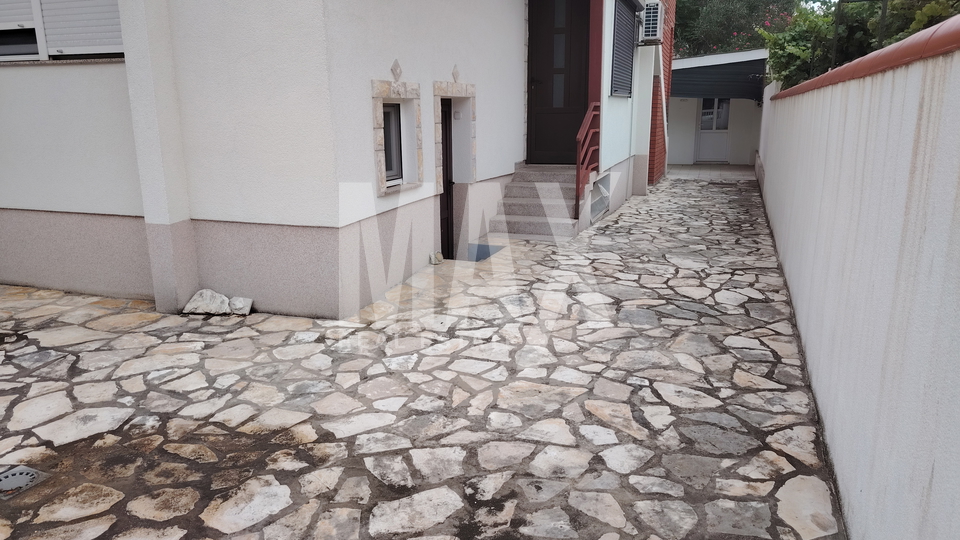 Haus, 180 m2, Verkauf, Privlaka