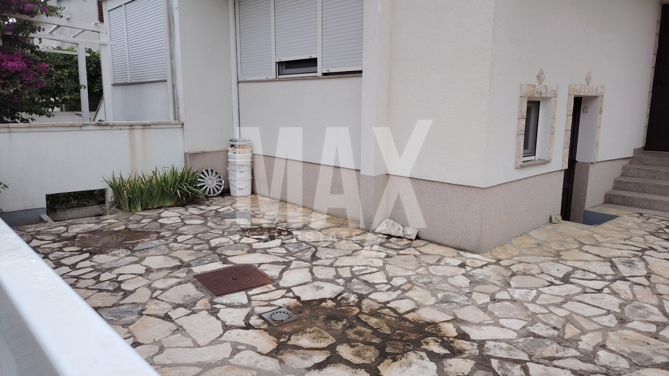 Haus, 180 m2, Verkauf, Privlaka