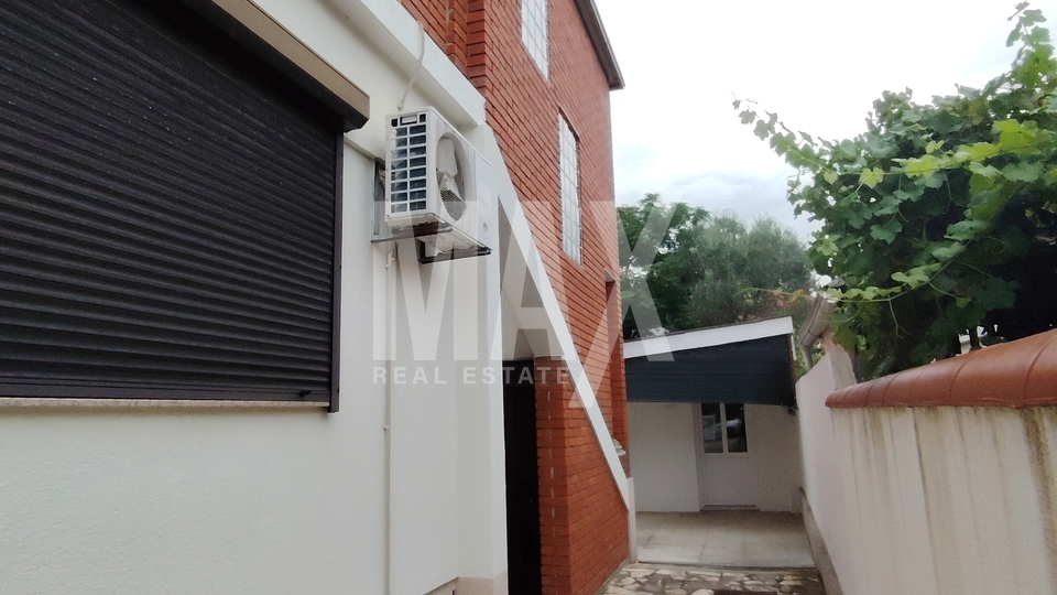 Haus, 180 m2, Verkauf, Privlaka