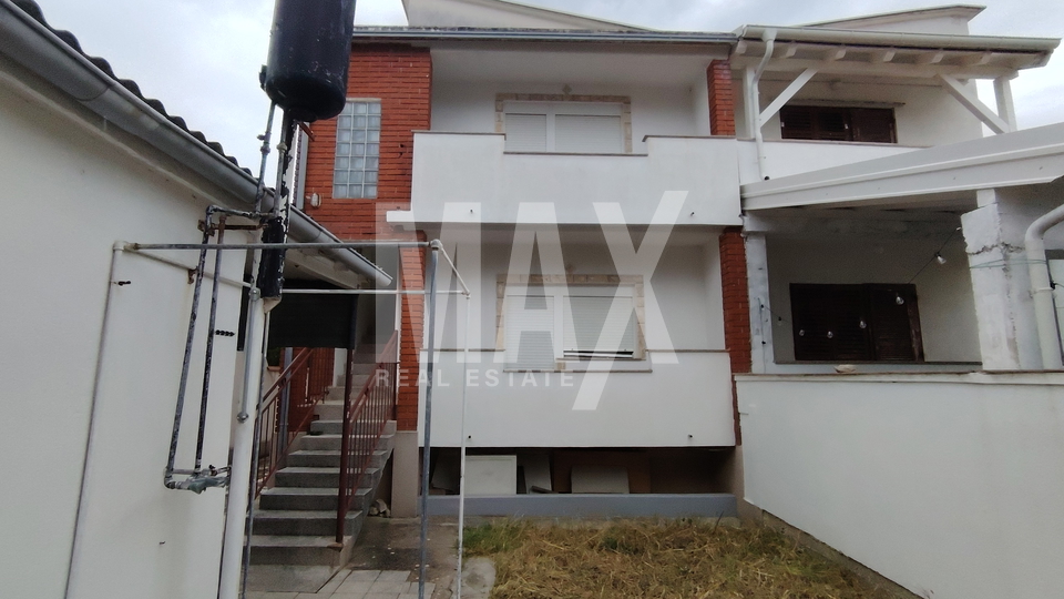 Haus, 180 m2, Verkauf, Privlaka