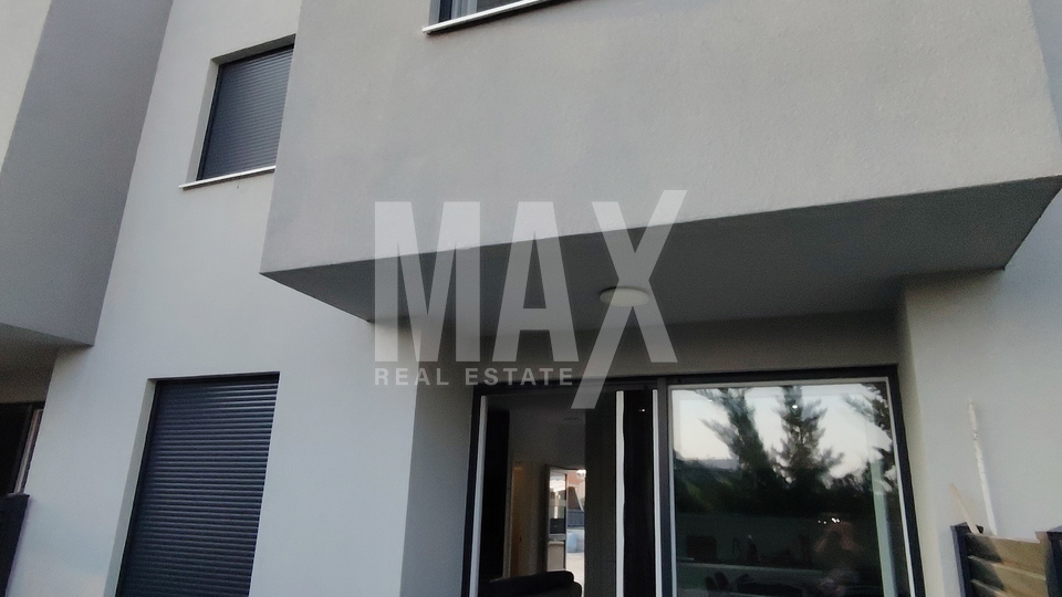 Privlaka&comma;novogradnja&comma;150m do mora-PRILIKA&excl;&excl;&excl;