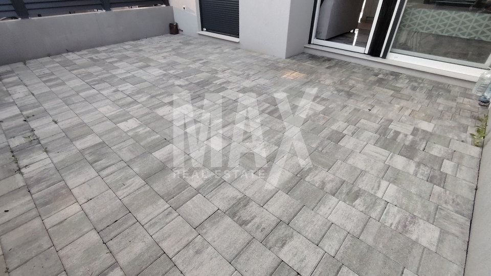 Privlaka&comma;novogradnja&comma;150m do mora-PRILIKA&excl;&excl;&excl;