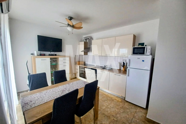 Privlaka,dvosoban stan u prizemlju-useljiv odmah