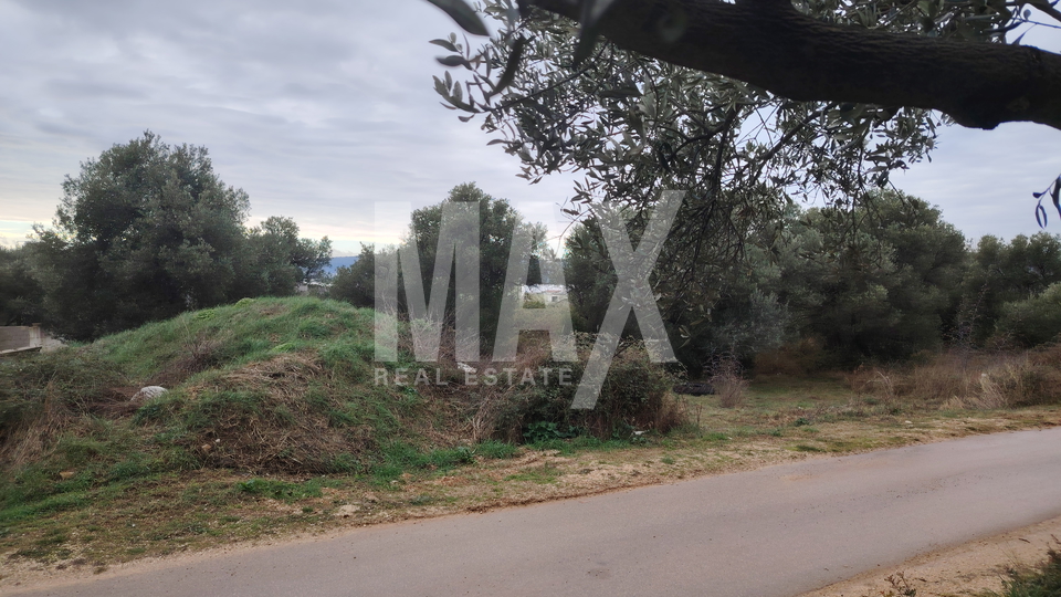 Sv&period;Filip i Jakov-gra&dstrok;evinski teren s pogledom na more-350 metara do mora