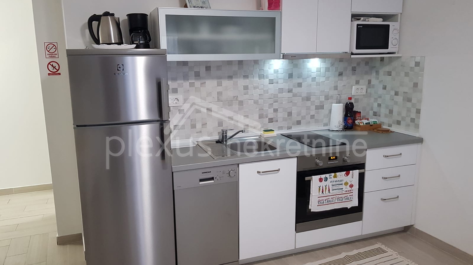 Apartment, 57 m2, For Sale, Bol