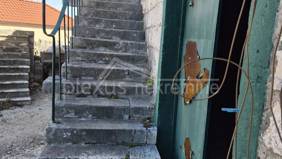 House&comma; 182 m2&comma; For Sale&comma; Nere&zcaron;i&scaron;&cacute;a