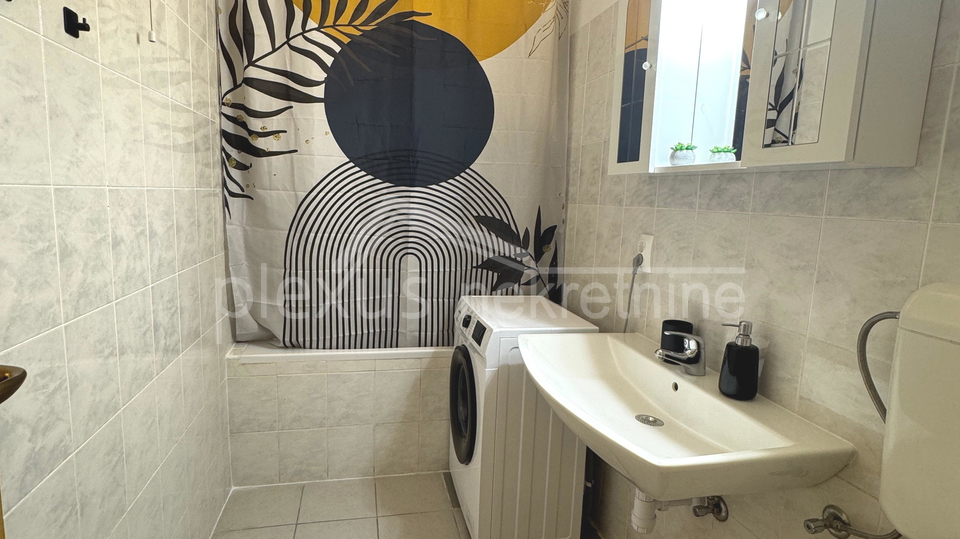 Appartamento&comma; 36 m2&comma; Vendita&comma; Split - Plokite