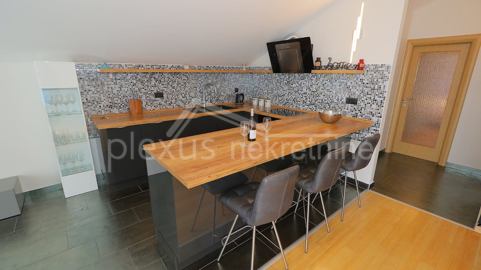 Appartamento, 85 m2, Affitto, Split - Meje