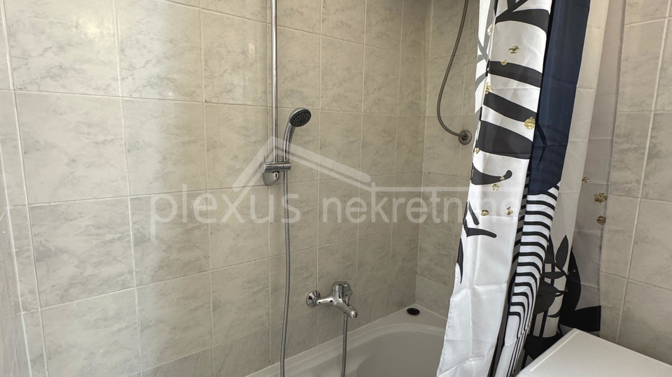 Appartamento&comma; 36 m2&comma; Vendita&comma; Split - Plokite