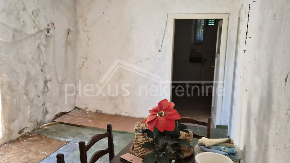 House&comma; 182 m2&comma; For Sale&comma; Nere&zcaron;i&scaron;&cacute;a