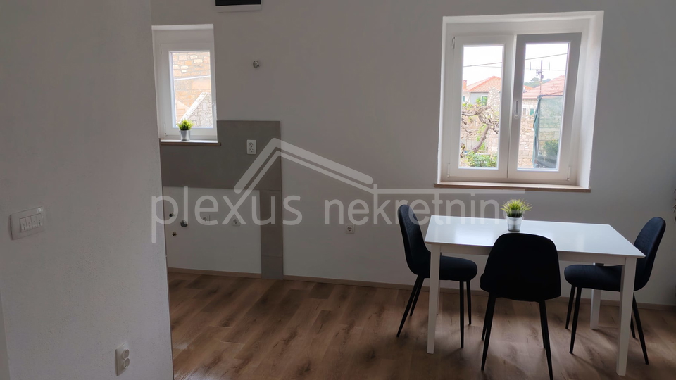 Wohnung, 35 m2, Verkauf, Postira