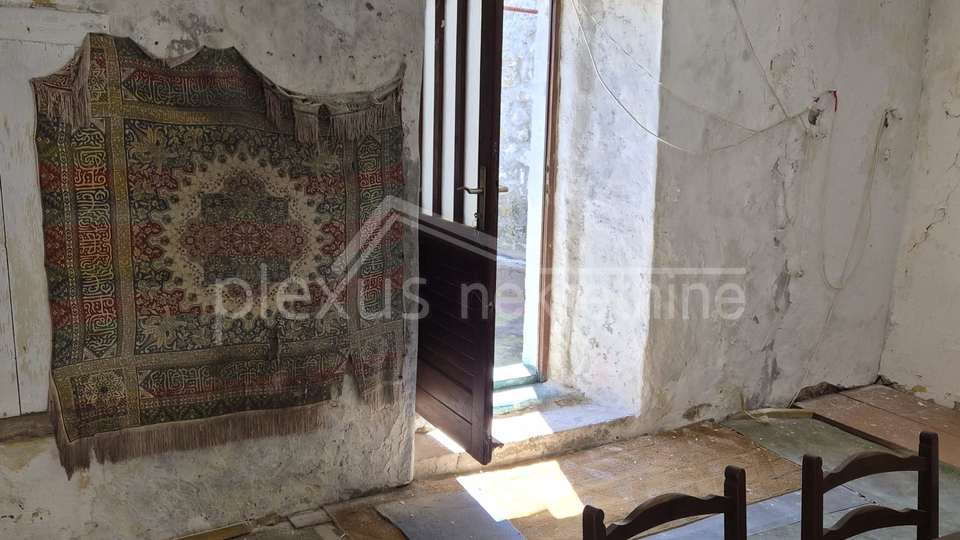 House&comma; 182 m2&comma; For Sale&comma; Nere&zcaron;i&scaron;&cacute;a