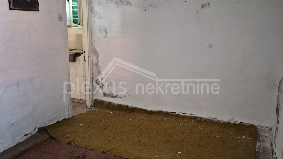 House&comma; 182 m2&comma; For Sale&comma; Nere&zcaron;i&scaron;&cacute;a