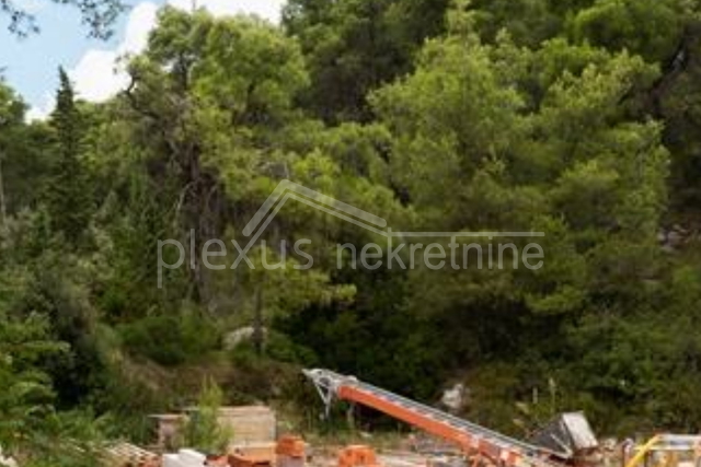 Land, 1225 m2, For Sale, Jelsa - Svirče