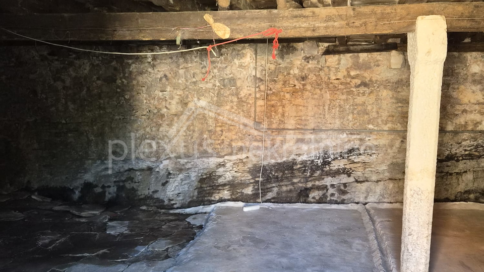 House&comma; 182 m2&comma; For Sale&comma; Nere&zcaron;i&scaron;&cacute;a