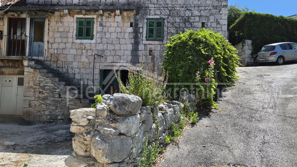 House&comma; 182 m2&comma; For Sale&comma; Nere&zcaron;i&scaron;&cacute;a