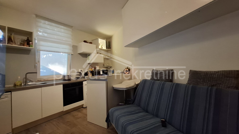 Prodajemo  poslovni prostor&sol;stan idealan za turizam i najam