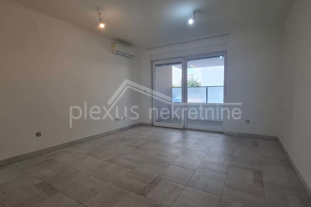 Apartment, 50 m2, For Sale, Solin - Donja Strana