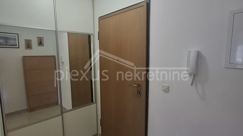 Wohnung, 45 m2, Vermietung, Split - Sućidar