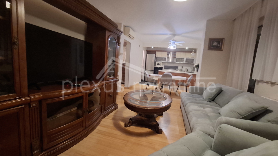 Apartment&comma; 93 m2&comma; For Rent&comma; Split - Split 3