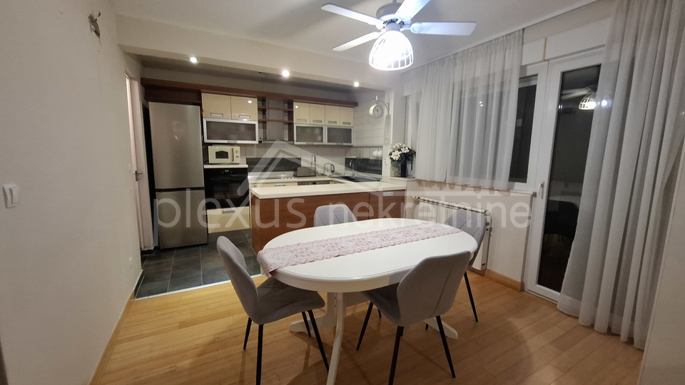 Apartment&comma; 93 m2&comma; For Rent&comma; Split - Split 3