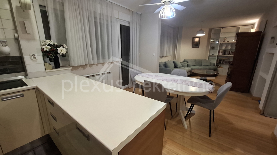 Apartment&comma; 93 m2&comma; For Rent&comma; Split - Split 3