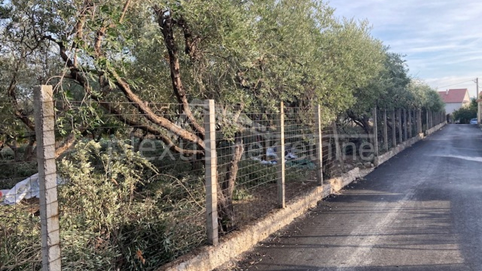 Land, 600 m2, For Sale, Kaštel Novi