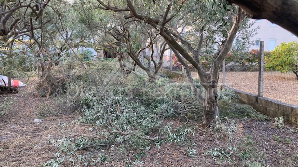 Land, 600 m2, For Sale, Kaštel Novi