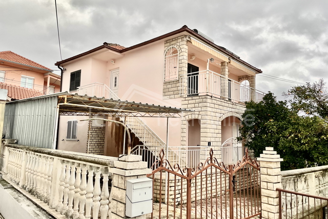 House, 130 m2, For Sale, Okrug - Okrug Gornji