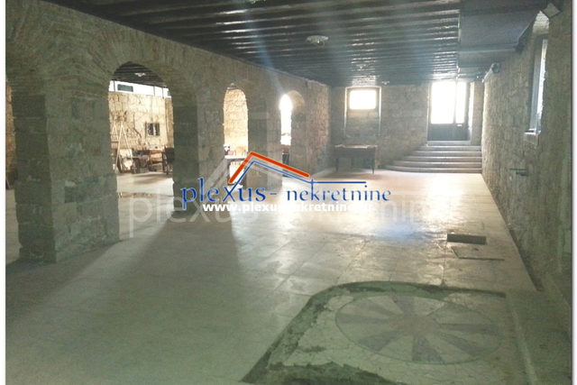 Commercial Property, 209 m2, For Sale, Split - Grad